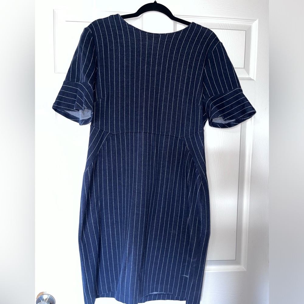 Banana Republic, navy blue and white pinstriped Ponte dress size 14